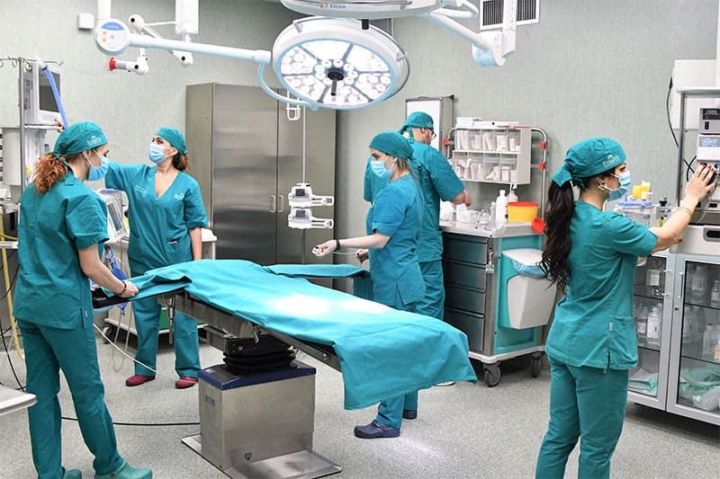 Preparazione sala operatoria per Allungamento del Pene con Falloplastica