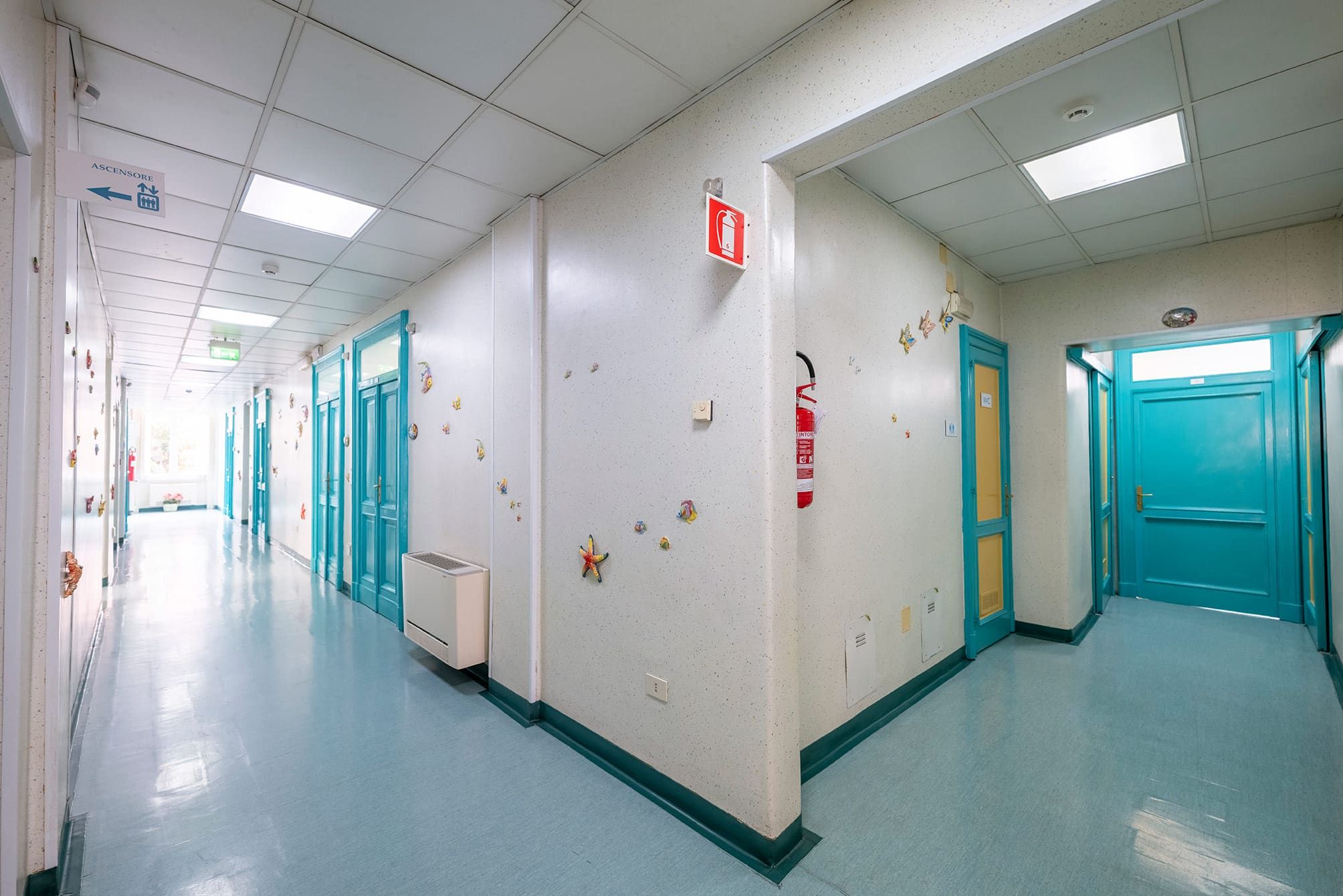 Corridoi stanze degenza Clinica Ruggiero