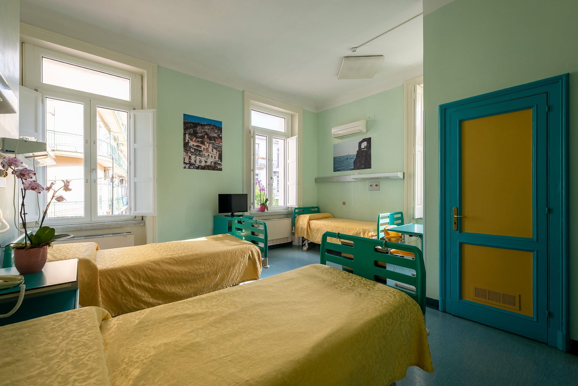 Stanza tripla di idegenza Clinica Ruggiero